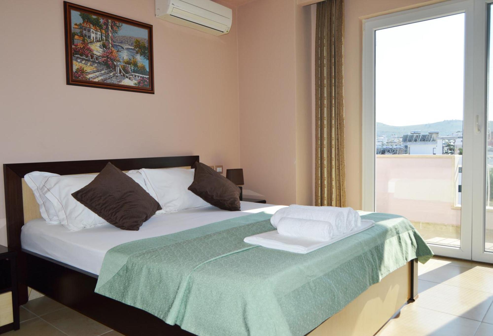 Apartments Villa Paja Ksamil Esterno foto
